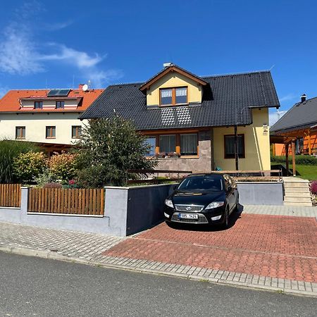 Apartman U Kovaru Kasperske Hory Exterior foto