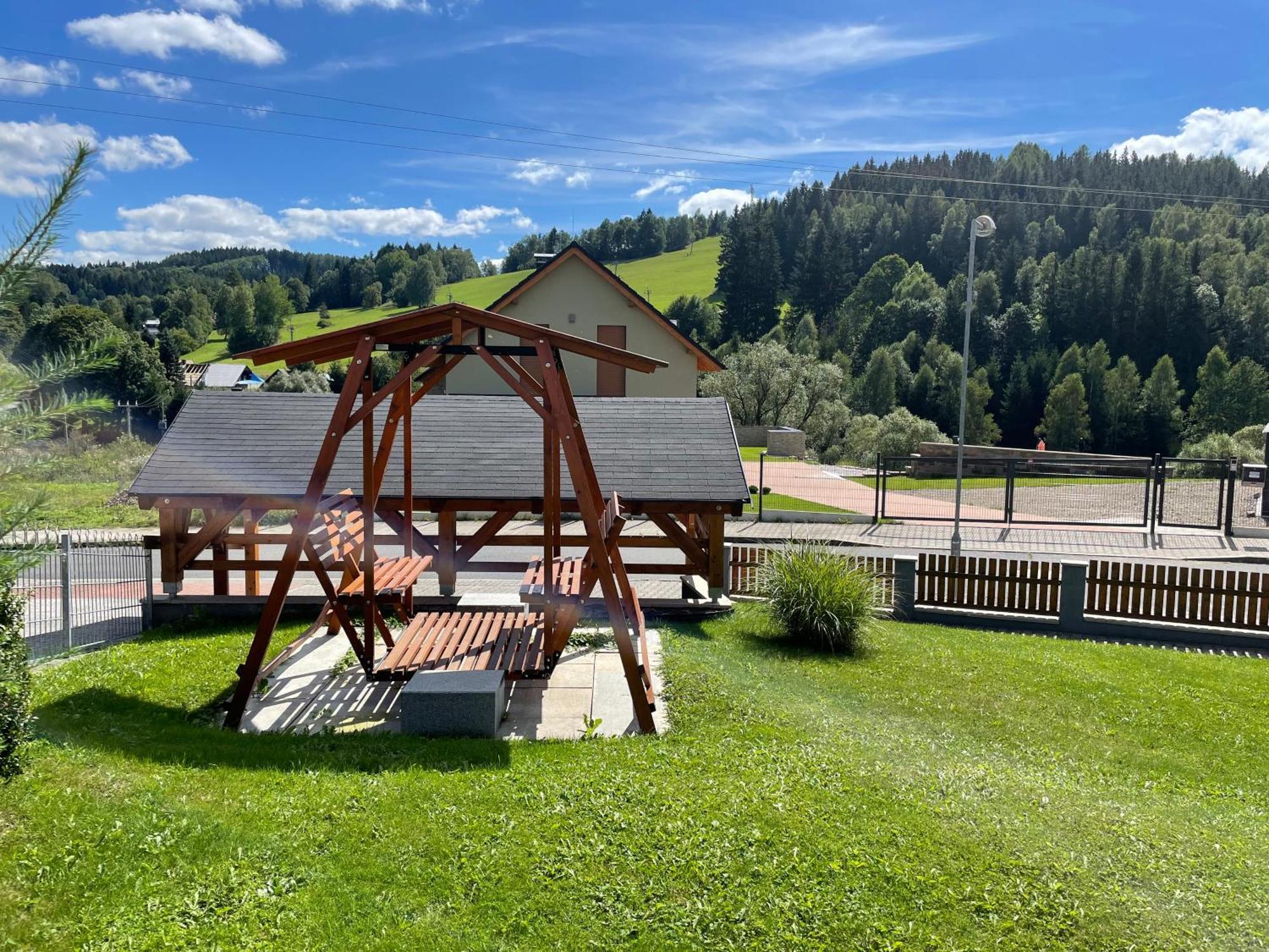 Apartman U Kovaru Kasperske Hory Exterior foto